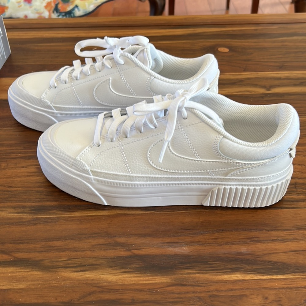 Nike Women’s Court Legacy Lift Shoes-white size 7.5